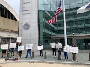 XRP 'Hær' protesterer ved SEC PlatoBlockchain Data Intelligence. Lodret søgning. Ai.