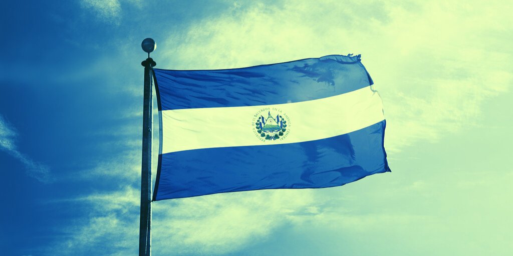 Bitcoin Won’t Replace the US Dollar in El Salvador, Trade Minister Clarifies PlatoBlockchain Data Intelligence. Vertical Search. Ai.