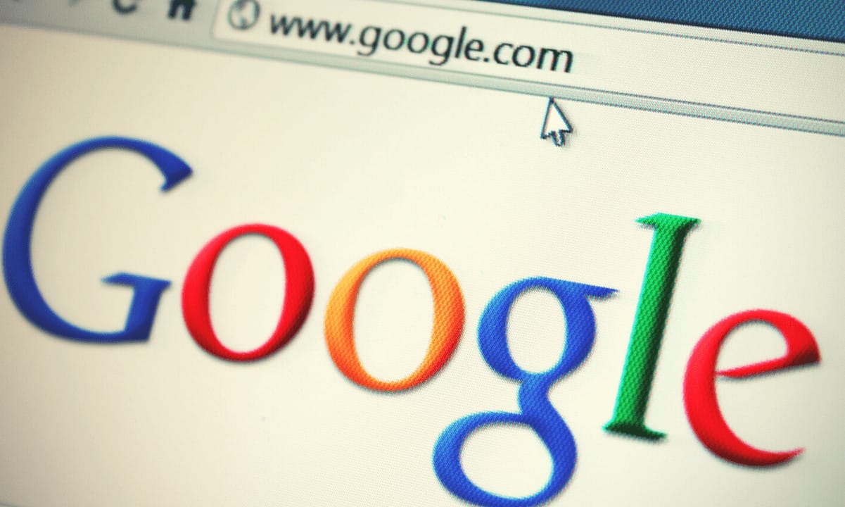 گوگل ممنوعیت سال 2018 خود را بر روی کیف پول‌های ارزهای دیجیتال و تبلیغات مبادله اطلاعات پلاتو بلاک چین لغو کرد. جستجوی عمودی Ai.