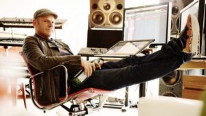 Skladatelj zvočnega posnetka Justice League Tom Holkenborg napoveduje dražbo za 'Soundtrack of Your Life' Personalized Audio Odyssey PlatoBlockchain Data Intelligence. Navpično iskanje. Ai.