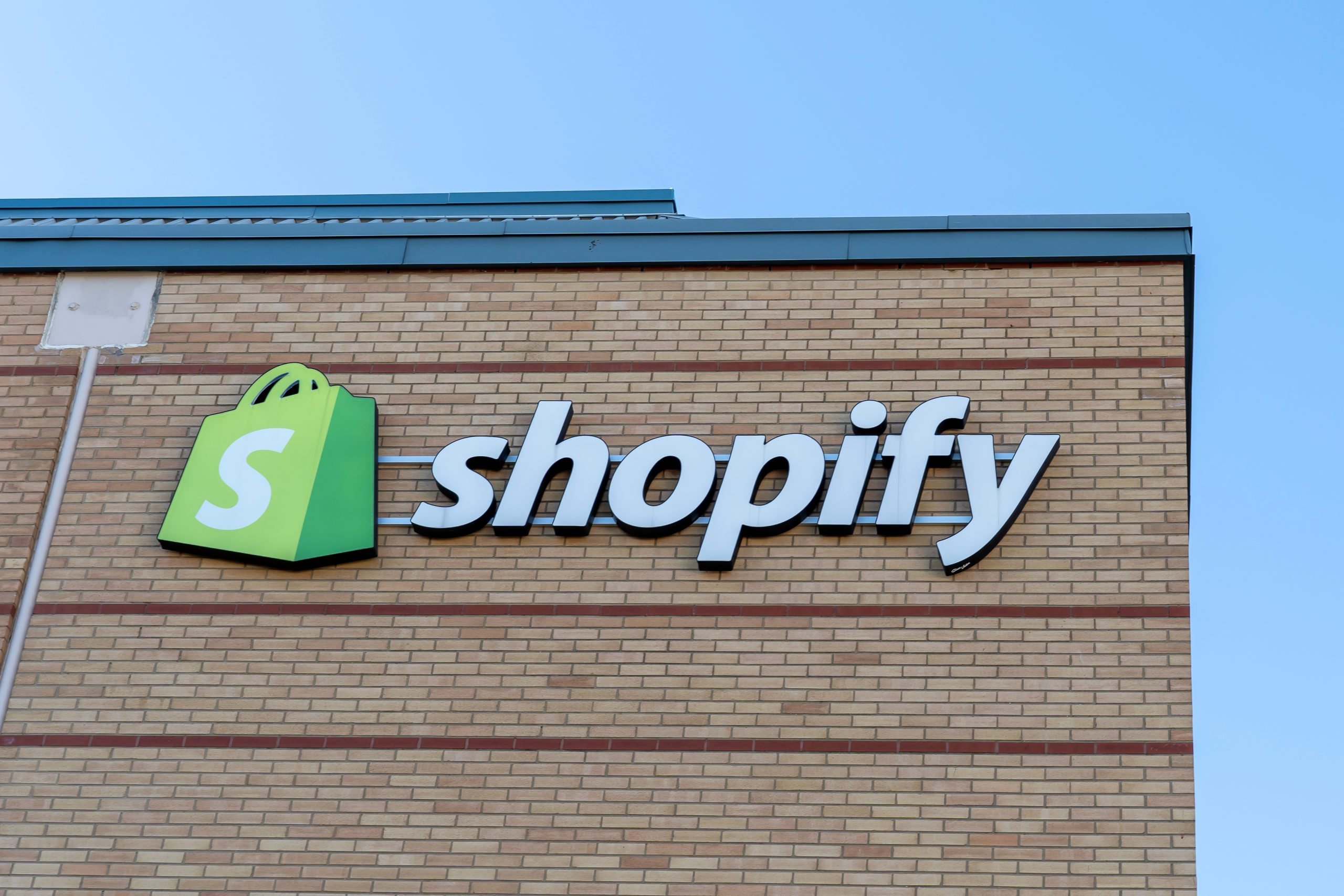 Shopify está começando a permitir que seus clientes de comércio eletrônico vendam NFTs 'diretamente' PlatoBlockchain Data Intelligence. Pesquisa Vertical. Ai.