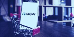 Shopify ahora admite ventas NFT, comenzando con Chicago Bulls PlatoBlockchain Data Intelligence. Búsqueda vertical. Ai.