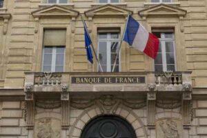 Управляющий Центрального банка Франции призывает ввести регулирование криптовалют в Европе. PlatoBlockchain Data Intelligence. Вертикальный поиск. Ай.