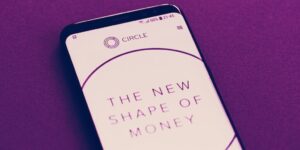 Circle to Become Full-Reserve Bank Amid Stablecoin Scrutiny PlatoBlockchain Data Intelligence. Vertical Search. Ai.