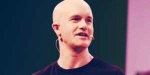 Coinbase Is Adding $500 Million of Crypto to Its Balance Sheet: CEO Brian Armstrong PlatoBlockchain Data Intelligence. Vertical Search. Ai.