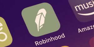 Robinhood registra una perdita nel secondo trimestre, afferma che oltre il 2% dei clienti ha scambiato Crypto PlatoBlockchain Data Intelligence. Ricerca verticale. Ai.