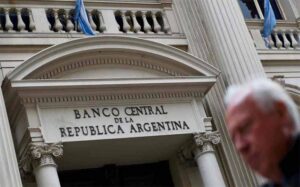 Soroti Bitcoin, predsednik banke Sentral Argentina Siap Bentuk Regulasi PlatoBlockchain Data Intelligence. Navpično iskanje. Ai.