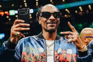 Rapper Snoop Dogg teams up with the virtual blockchain world Sandbox. PlatoBlockchain Data Intelligence. Vertical Search. Ai.