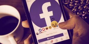 Facebook, Instagram sta padla več ur, ko so zagovorniki bitcoina napadli PlatoBlockchain Data Intelligence. Navpično iskanje. Ai.