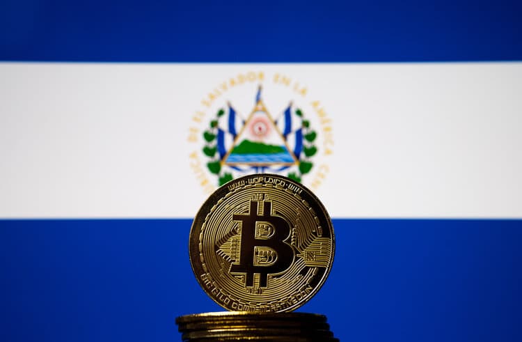 El Salvador bitcoins
