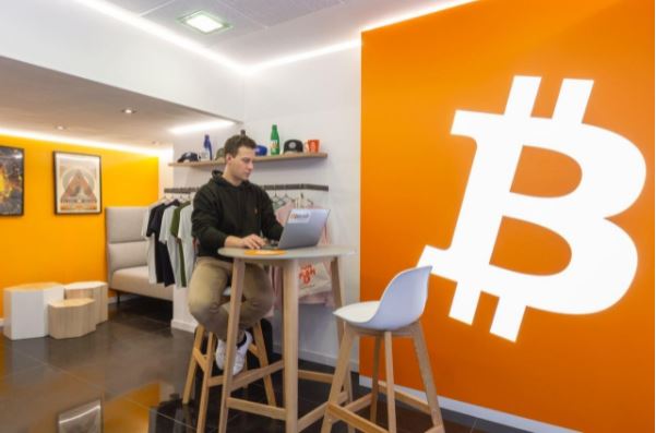 Token BTBS, el mayor operador de cajeros automáticos de Bitcoin en España cotiza en Bittrex Global Blockchain PlatoBlockchain Data Intelligence. Búsqueda vertical. Ai.