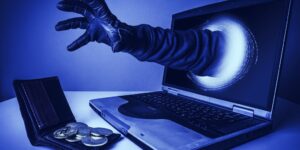 Crypto Wallets MetaMask, Phantom Targeted in $500K Phishing Attack: Report PlatoBlockchain Data Intelligence. Vertical Search. Ai.