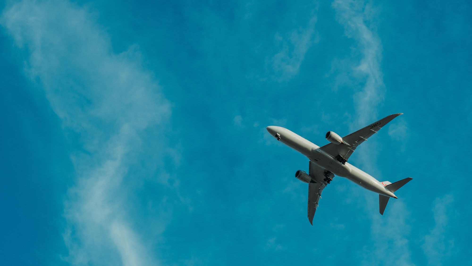 بٹ کوائن کا استعمال کرتے ہوئے سفر کریں: کریپٹو کرنسی کے ساتھ تعطیلات، پروازوں، ہوٹلوں اور مزید کی ادائیگی کے لیے آپ کا رہنما