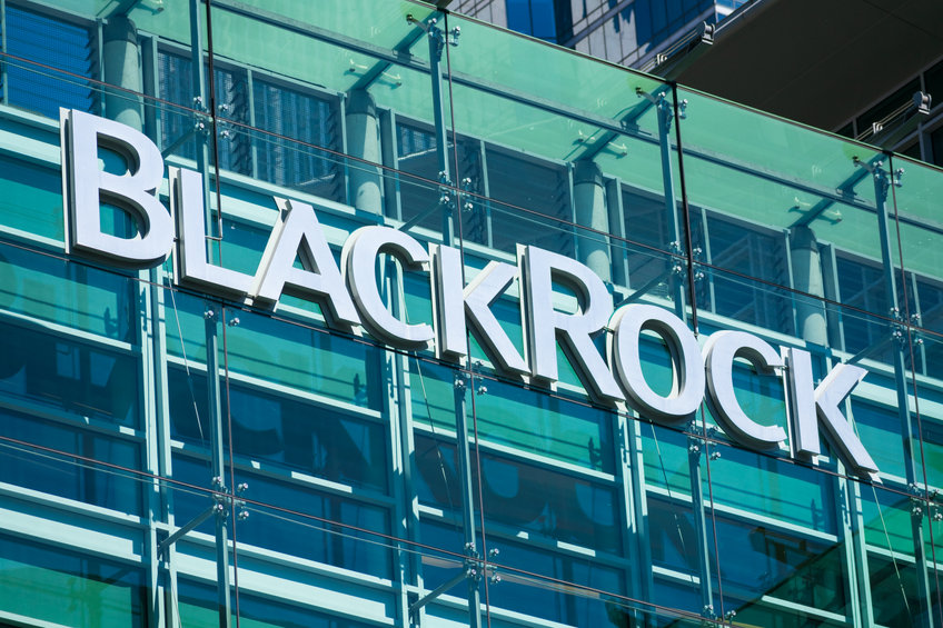 BlackRock은 고객 PlatoBlockchain Data Intelligence에 암호화 거래 서비스를 제공합니다. 수직 검색. 일체 포함.