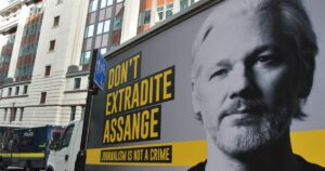 ผู้สนับสนุน Julian Assange ระดมทุนมากกว่า 12,500 ETH ผ่าน DAO สำหรับ Freedom PlatoBlockchain Data Intelligence ของเขา ค้นหาแนวตั้ง AI.