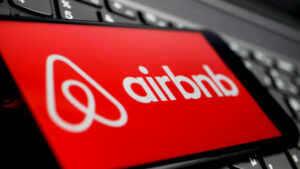 تتطلع Airbnb إلى دعم التشفير مع التركيز على الإسكان المجاني لـ 100,000،XNUMX لاجئ أوكراني PlatoBlockchain Data Intelligence. البحث العمودي. عاي.