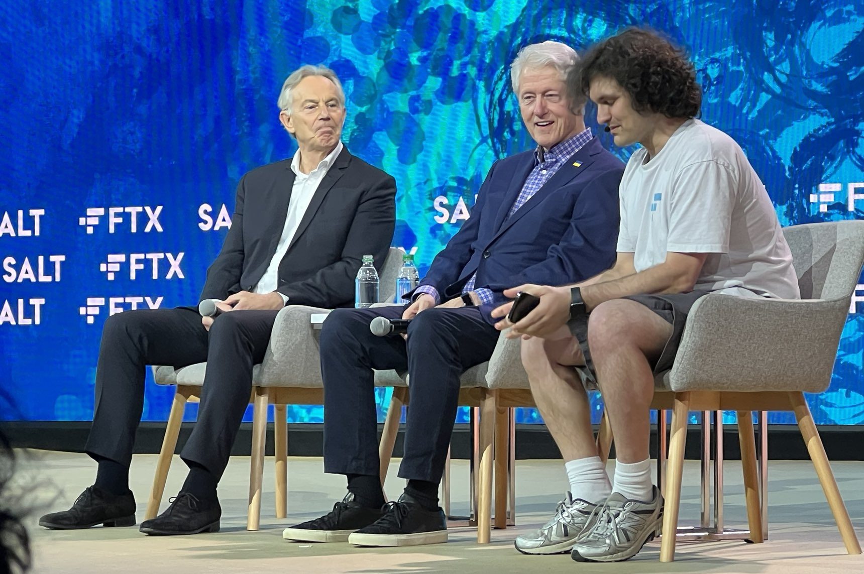 Tony Blair et Bill Clinton parlent de Crypto PlatoBlockchain Data Intelligence. Recherche verticale. Aï.