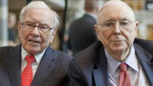 Warren Buffett Won’t Pay $25 for All Bitcoin in the World — Charlie Munger Calls BTC ‘Stupid and Evil’ PlatoBlockchain Data Intelligence. Vertical Search. Ai.