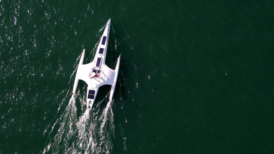 سفينة مستقلة تستخدم الذكاء الاصطناعي لعبور المحيط الأطلسي بدون طاقم بشري البحث العمودي. منظمة العفو الدولية.