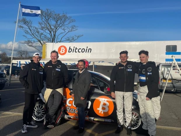 BitcoinRacing: l'unico team di corse al mondo supportato dalla nazione di El Salvador PlatoBlockchain Data Intelligence. Ricerca verticale. Ai.
