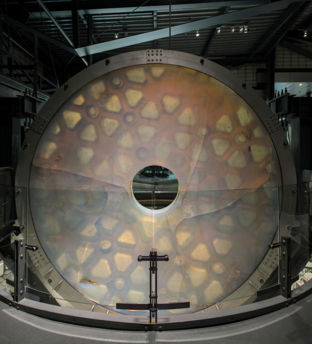 prototype disc for the Hale Telescope