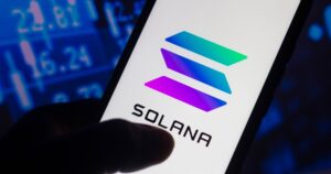 Solana stellt Web3 Mobile Phone Saga PlatoBlockchain Data Intelligence vor. Vertikale Suche. Ai.