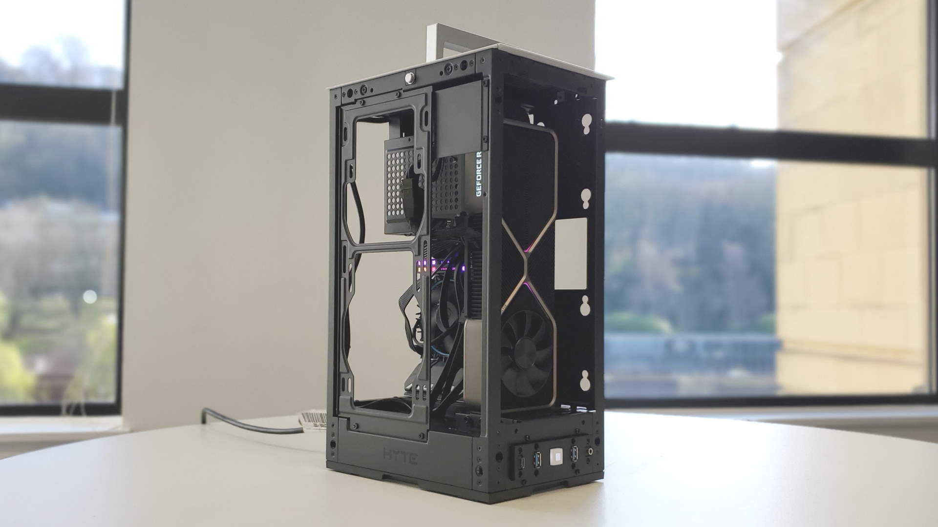 Hyte Revolt 3 PC-chassis