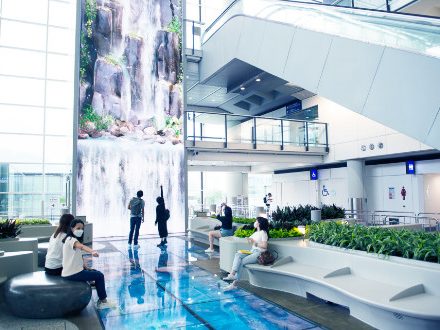 Moment Factory menghadirkan keindahan dan kejutan ke bandara HK, PlatoBlockchain Data Intelligence. Pencarian Vertikal. Ai.