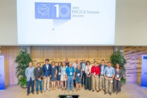 Partikelfysikere samles på CERN for at fejre 10-årsdagen for Higgs bosonopdagelsen PlatoBlockchain Data Intelligence. Lodret søgning. Ai.