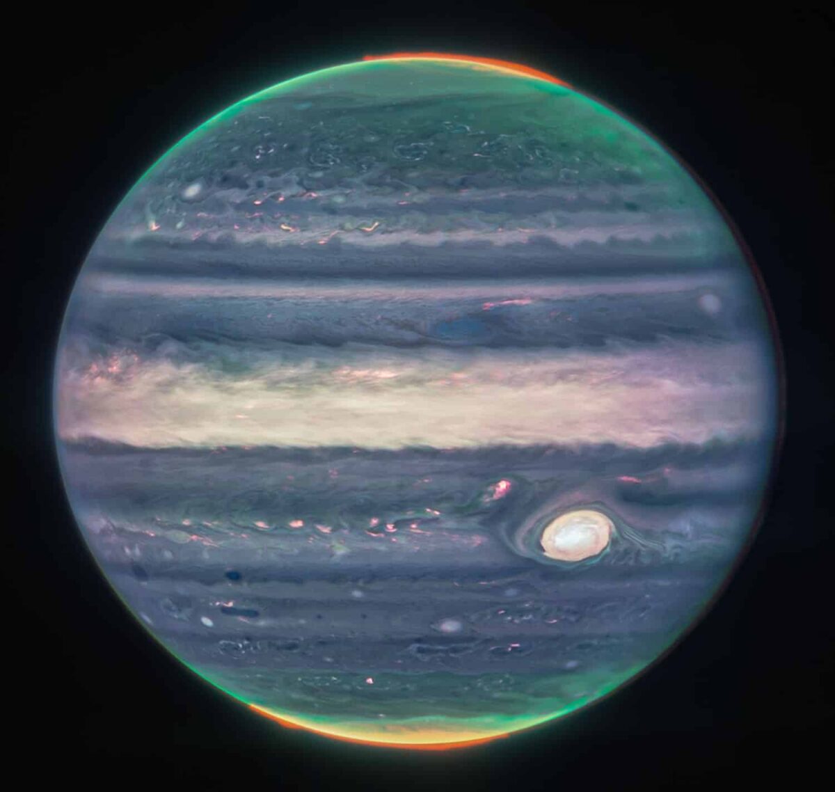 Взгляните на ослепительные полярные сияния Юпитера, запечатленные Webb PlatoBlockchain Data Intelligence. Вертикальный поиск. Ай.