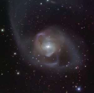 ESO's teleskop fangede en spektakulær kosmisk dans PlatoBlockchain Data Intelligence. Lodret søgning. Ai.