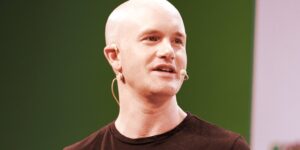 Coinbase CEO Says Exchange Is Cutting Costs, Focusing on Subscriptions PlatoBlockchain Data Intelligence. Vertical Search. Ai.