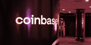 Coinbase sofre 'grande interrupção' para clientes com contas bancárias dos EUA PlatoBlockchain Data Intelligence. Pesquisa Vertical. Ai.