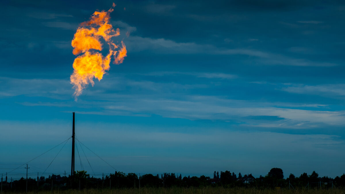 شركة Crusoe Energy التي تحولت من الغاز إلى بيتكوين تقاضي منافستها Alkane Midstream بسبب انتهاك براءات الاختراع