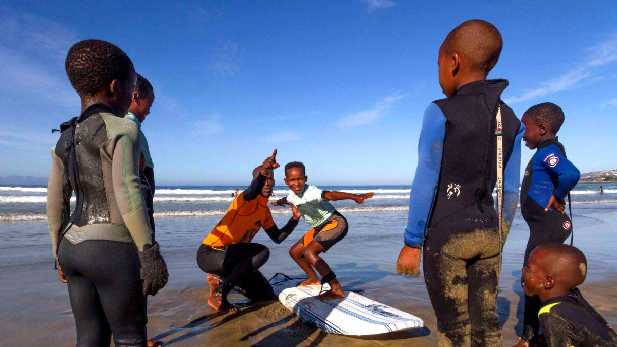 Bitcoin Ekasi surffaajien lastenkylä Etelä-Afrikan talous