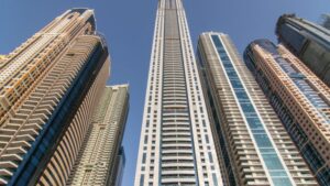 Die Vereinigten Arabischen Emirate verlangen nun von Maklern die Meldung von Immobilientransaktionen, bei denen virtuelle Währungen als Zahlungsmittel verwendet werden. PlatoBlockchain Data Intelligence. Vertikale Suche. Ai.