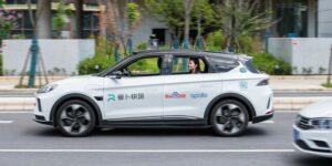 La Cina consente i robot taxi – senza autisti di riserva – in alcune parti di due grandi città PlatoBlockchain Data Intelligence. Ricerca verticale. Ai.