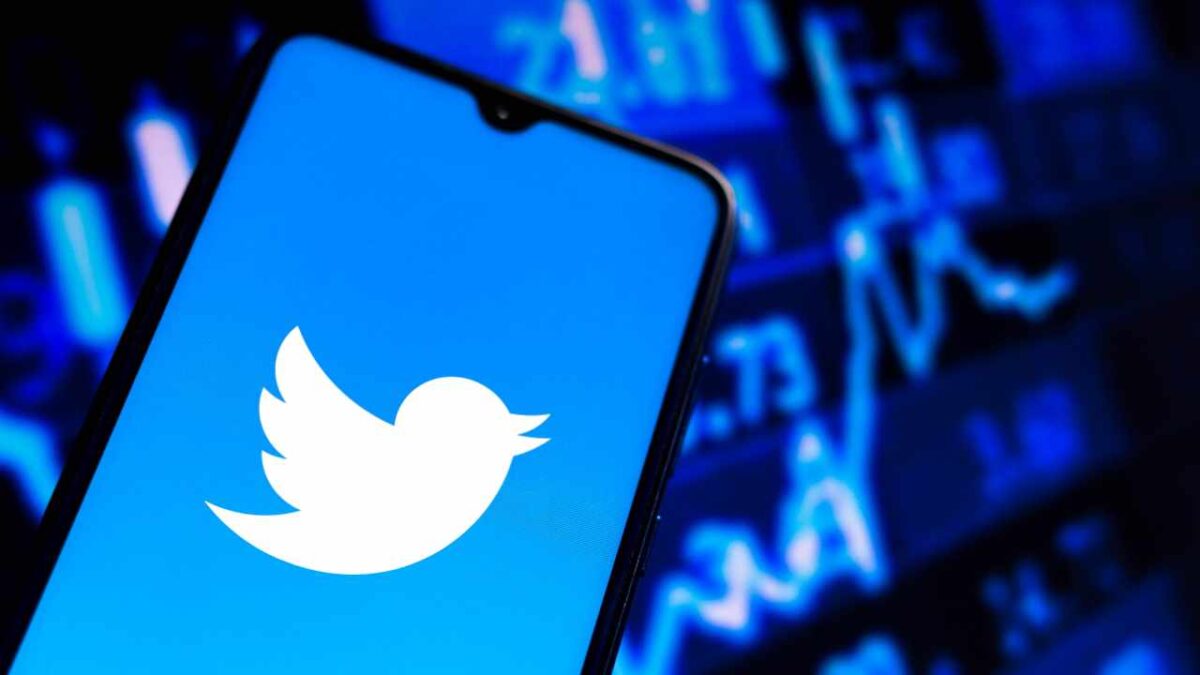 伊隆马斯克挑战 Twitter 的 CEO 就虚假账户和垃圾邮件机器人进行公开辩论