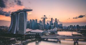 Người dẫn đầu châu Á: Tiền điện tử tăng giá, ngay cả khi cổ phiếu sụt giảm; Hội nghị Token2049 báo hiệu sự hồi sinh của Singapore với tư cách là Trung tâm tiền điện tử Thông minh dữ liệu PlatoBlockchain. Tìm kiếm dọc. Ái.