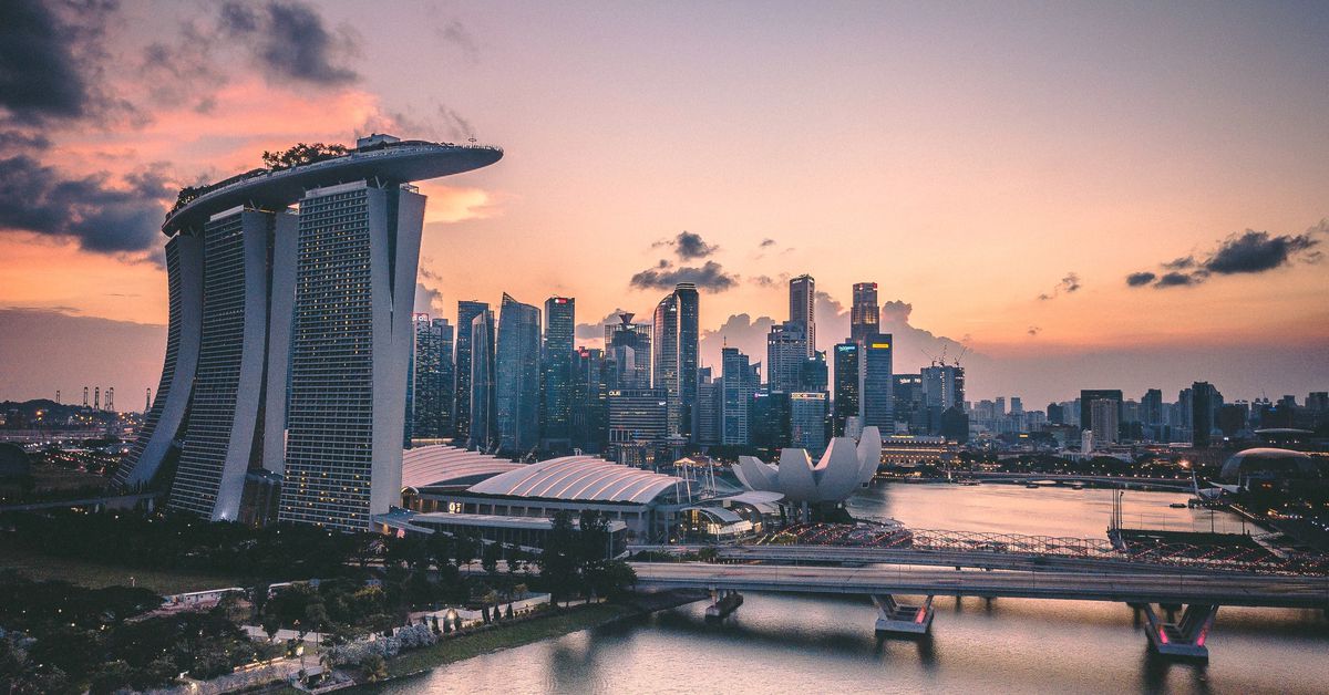 اولین محرک آسیا: افزایش کریپتوها، حتی با افت سهام. کنفرانس Token2049 احیای مجدد سنگاپور به عنوان یک مرکز رمزنگاری اطلاعات پلاتوبلاکچین را نشان می دهد. جستجوی عمودی Ai.