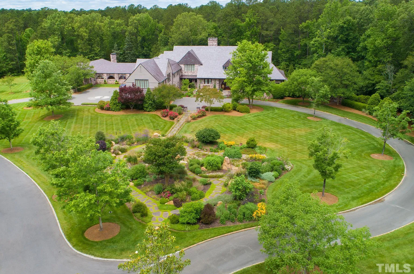 Why are so many NC businessmen listing their multi-million dollar homes right now? PlatoBlockchain Data Intelligence. Vertical Search. Ai.
