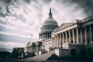 Ameriški senatorji so predstavili spremenjeni predlog zakona o kibernetski varnosti, ki vključuje podatkovno inteligenco PlatoBlockchain za kriptovalute. Navpično iskanje. Ai.