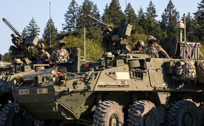 Yhdysvaltain armeija testaa AR-tekniikkaa panssaroitujen ajoneuvojen PlatoBlockchain-tietotiedon suhteen. Pystysuuntainen haku. Ai.
