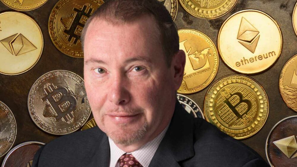 El multimillonario Jeff Gundlach habla sobre cuándo comprar criptomonedas: advierte sobre la escalada del riesgo de deflación