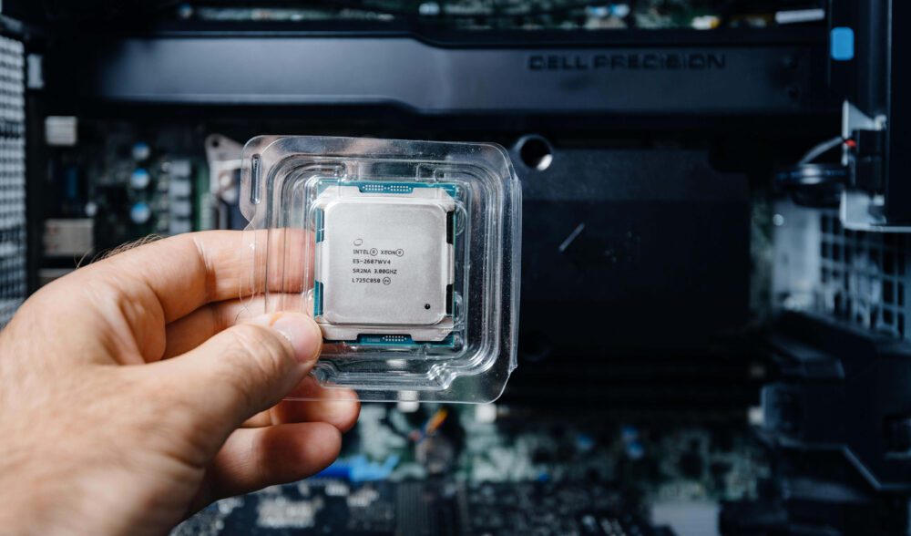 Intel fortalece a computação confidencial com atualizações do Projeto Amber PlatoBlockchain Data Intelligence. Pesquisa vertical. Ai.