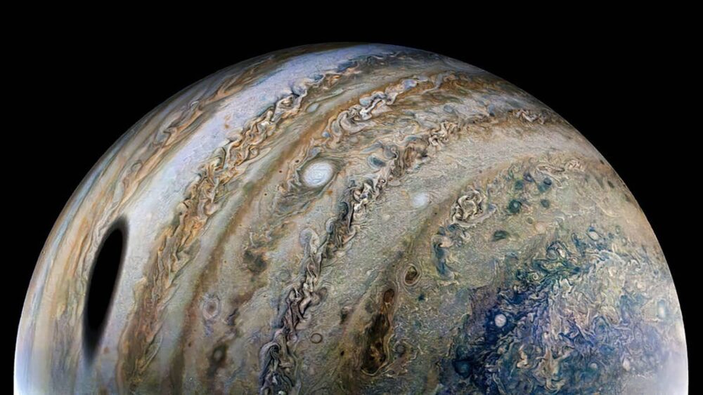 Juno จับเงาของ Ganymede บนดาวเคราะห์ PlatoBlockchain Data Intelligence ค้นหาแนวตั้ง AI.