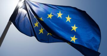 EU کمیشن نے PlatoBlockchain ڈیٹا انٹیلی جنس کو بتایا کہ DeFi کے 'شدید خطرے' کو نئی قسم کے ضابطے کی ضرورت ہے۔ عمودی تلاش۔ عی