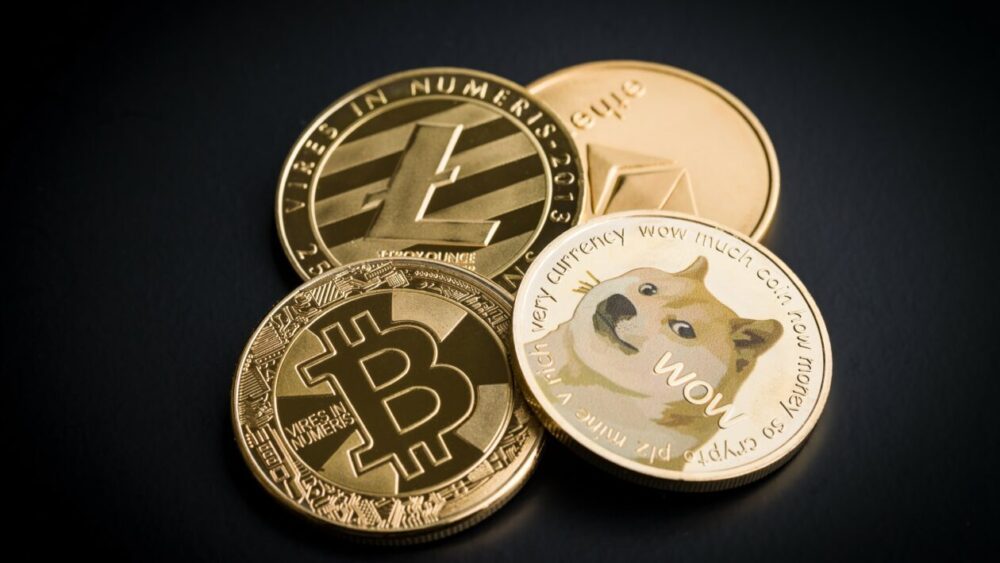 Piyasalar: Bitcoin'in değeri 20 bin doların üzerinde; Dogecoin %7.37 kazandı; Hang Seng Endeksi, Hong Kong PlatoBlockchain Veri Zekasında %6 arttı. Dikey Arama. Ai.