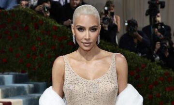 SEC mendenda Kim Kardashian US$1.26 juta karena mempromosikan EthereumMax PlatoBlockchain Data Intelligence. Pencarian Vertikal. Ai.