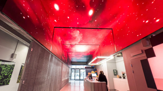 Het LED-plafond van Creative Technology trekt bezoekers naar Space PlatoBlockchain Data Intelligence. Verticaal zoeken. Ai.